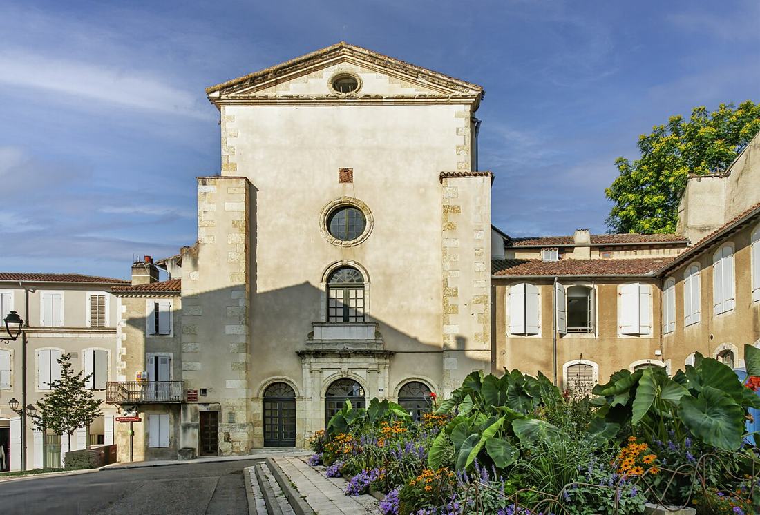 Bibliothèque municipale en France