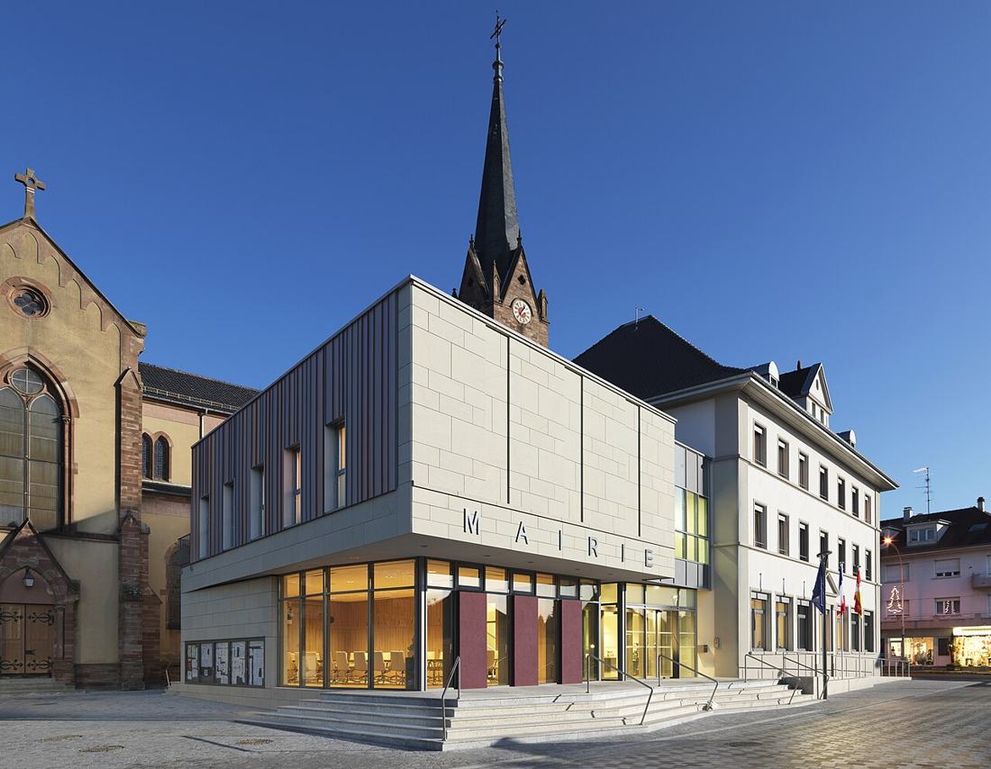 Mairie d'un village en France