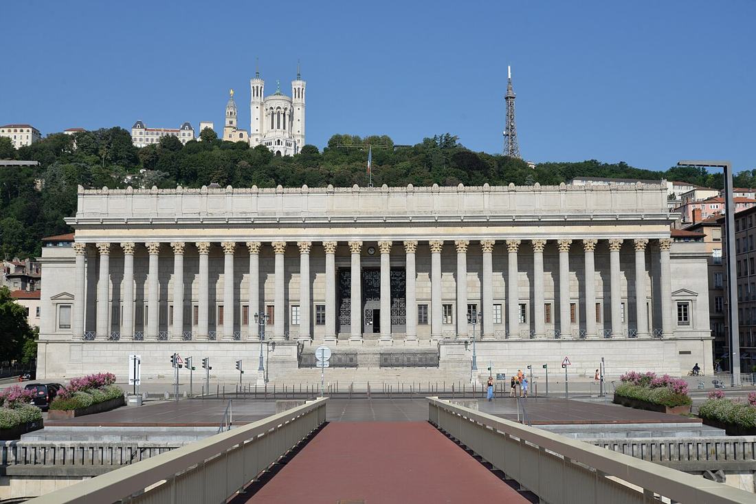Palais de justice en France