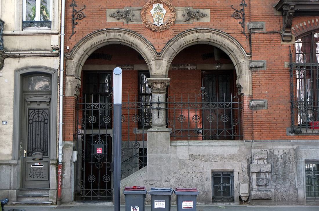 Pavillons de banlieue en France