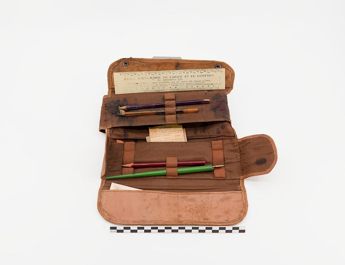 Trousse exposée au musée postal
